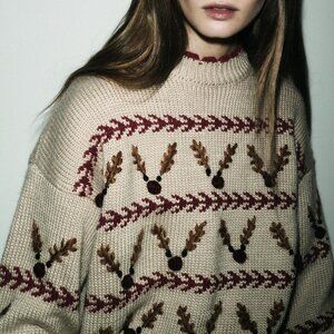 Zara REINDEER KNIT SWEATER